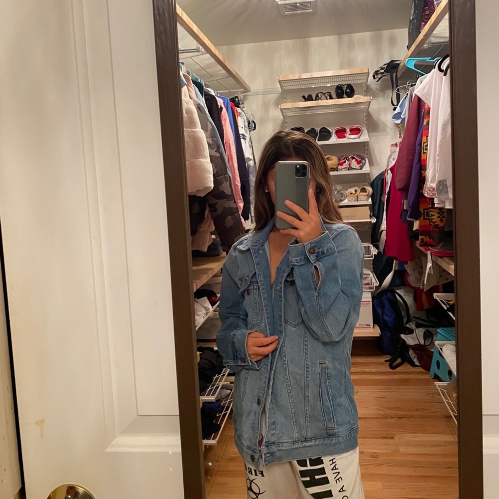 Lightly washed denim Jean Jacket